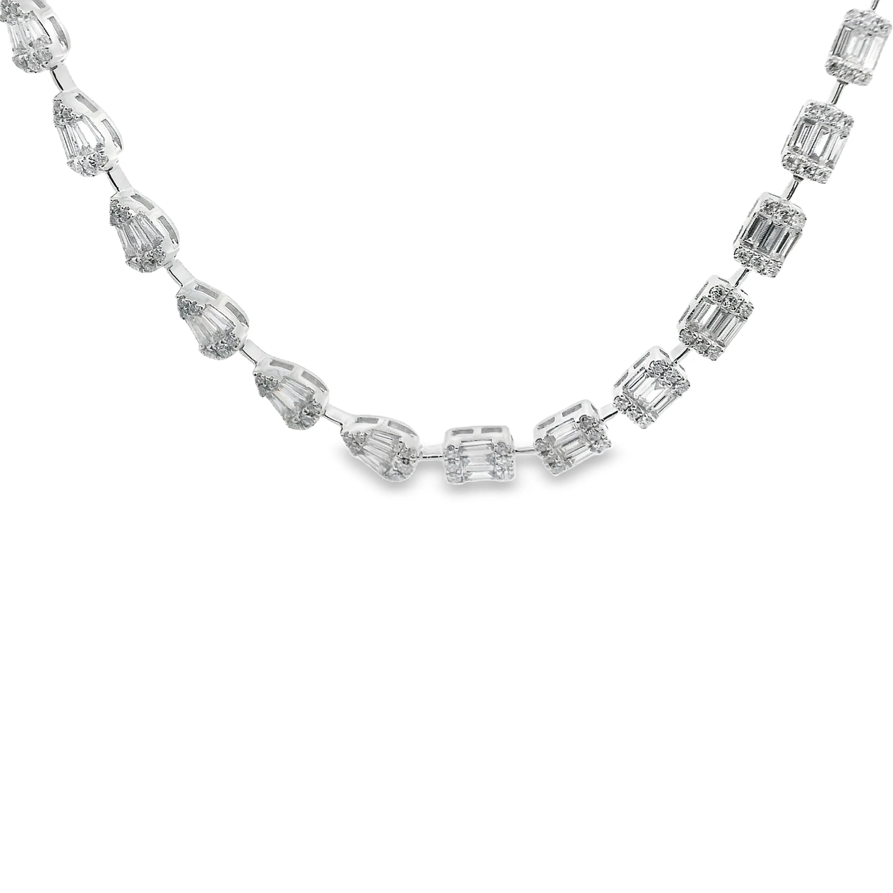 4.70ct 18k White Gold Diamond Necklace