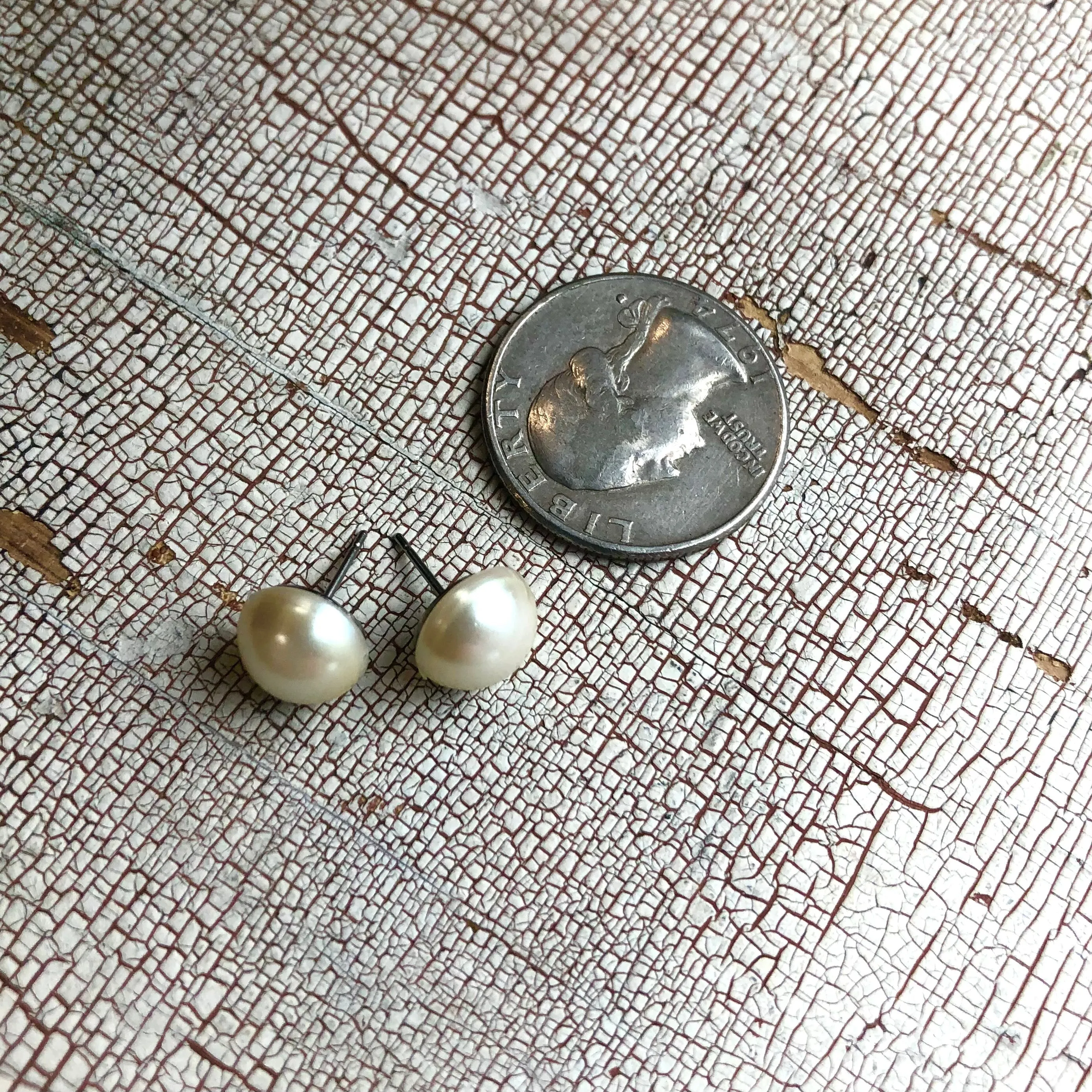 Cream Pearl Mini Retro Button Stud Earrings