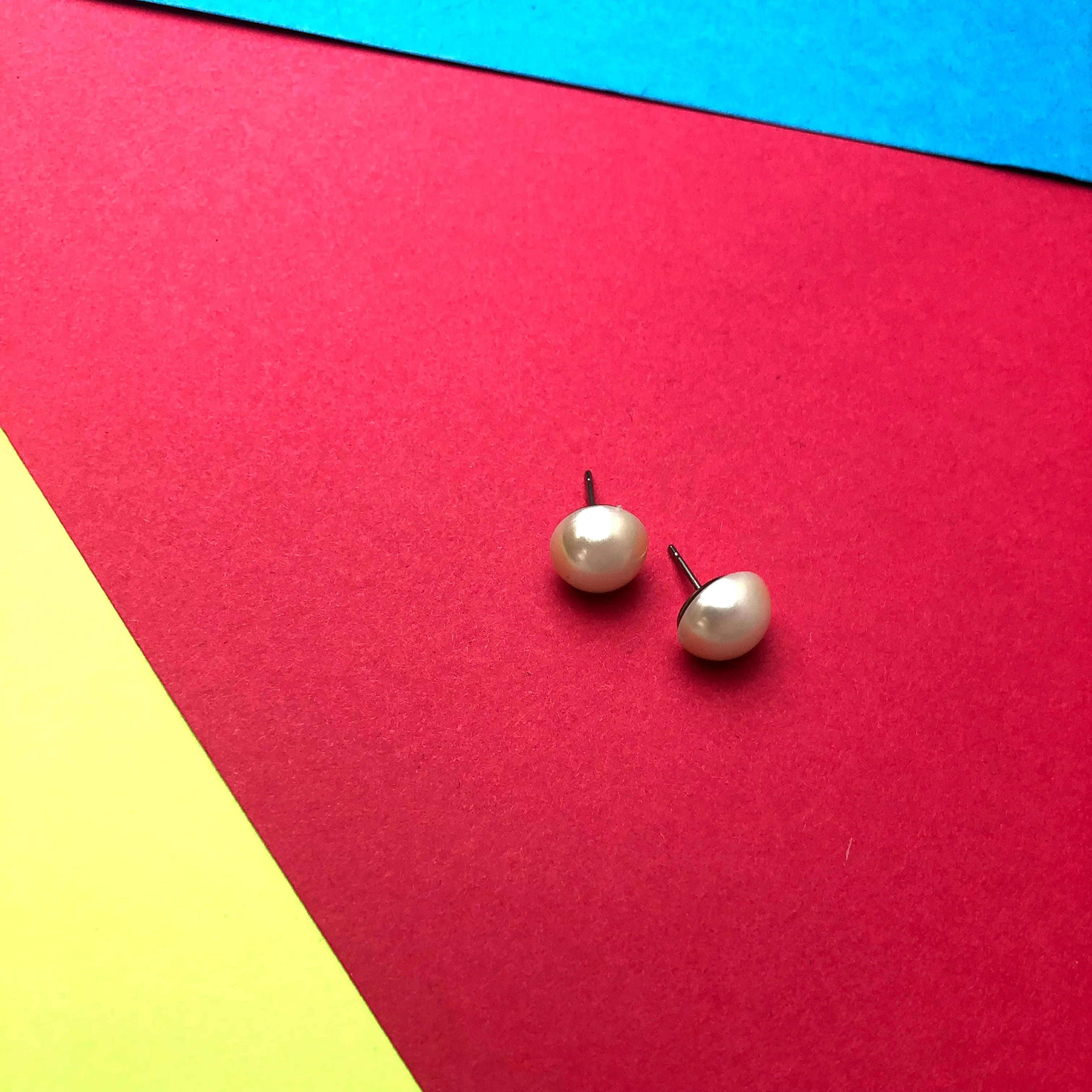 Cream Pearl Mini Retro Button Stud Earrings