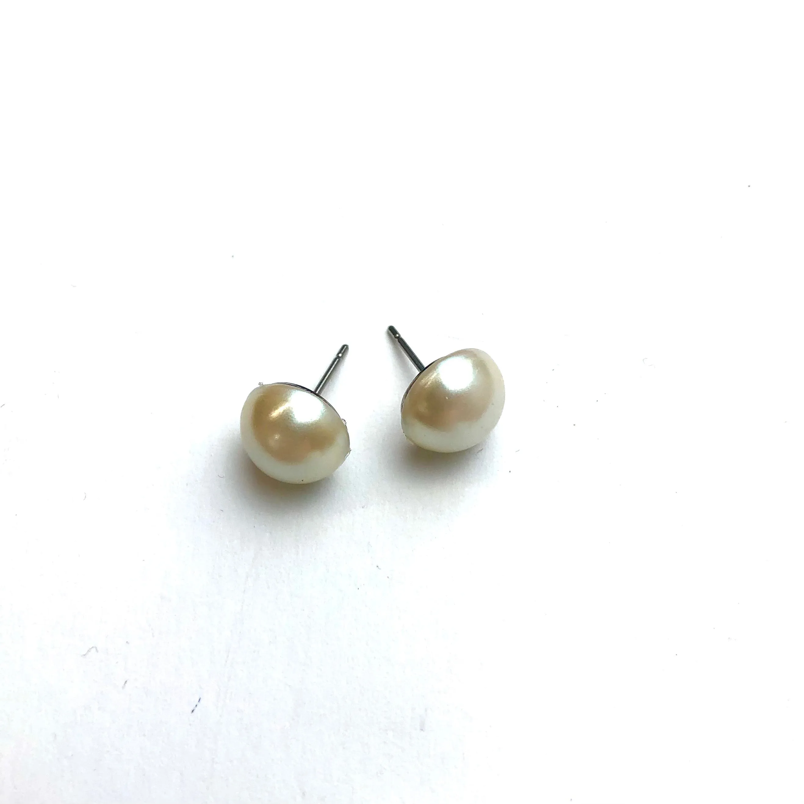 Cream Pearl Mini Retro Button Stud Earrings