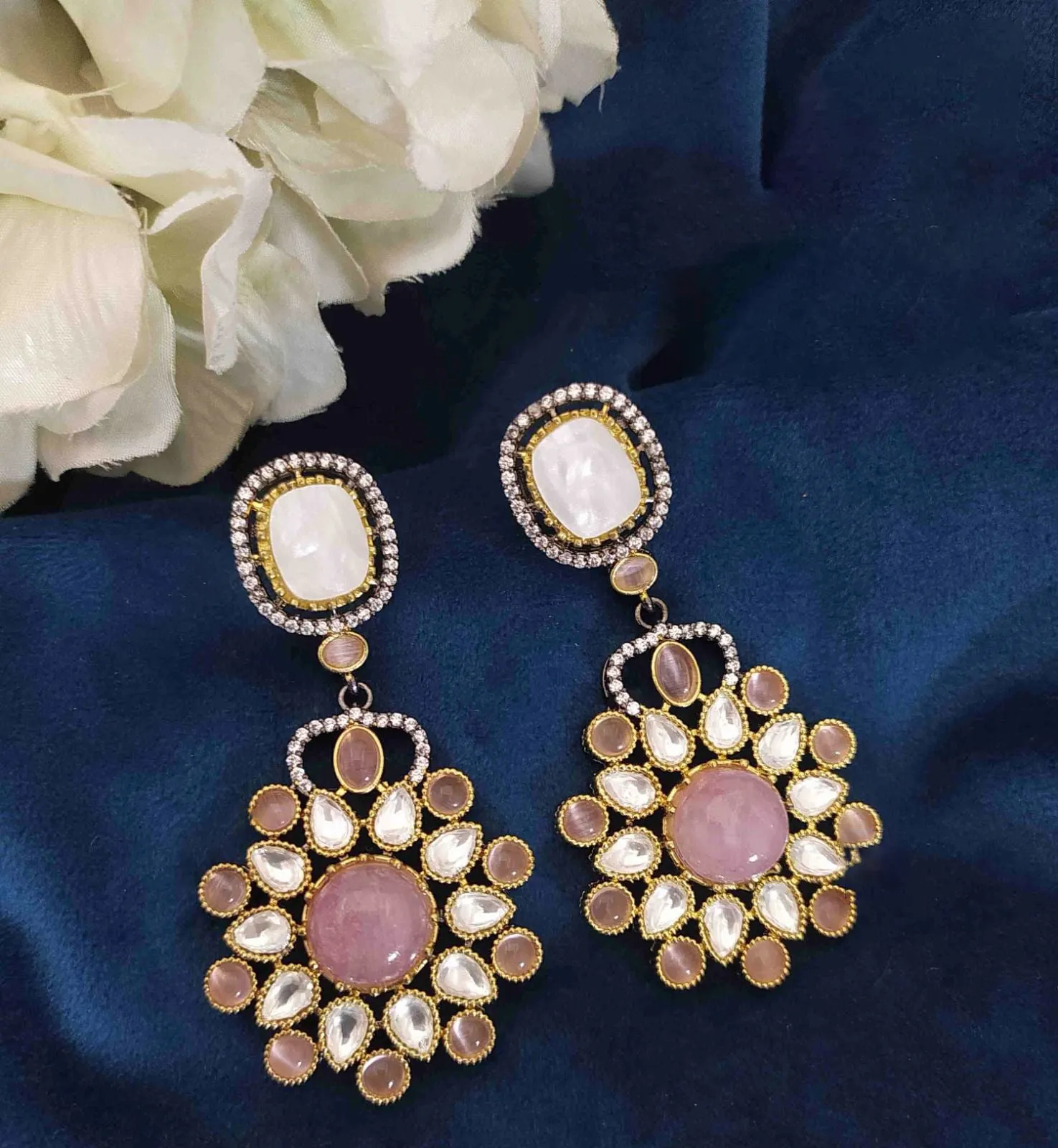 Flower Shape Inspired Earrings For Women Rich Appearance  iN Weddings And Special Events