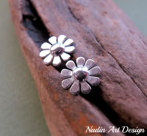 Flower Stud Earrings - Sterling Silver Camomiles