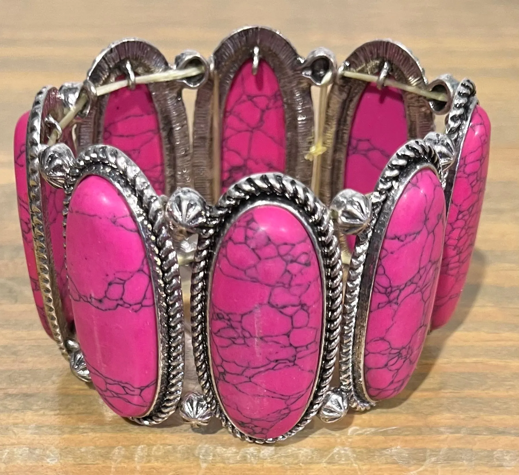 Long Oval Magenta/Silver Stretch Bracelet