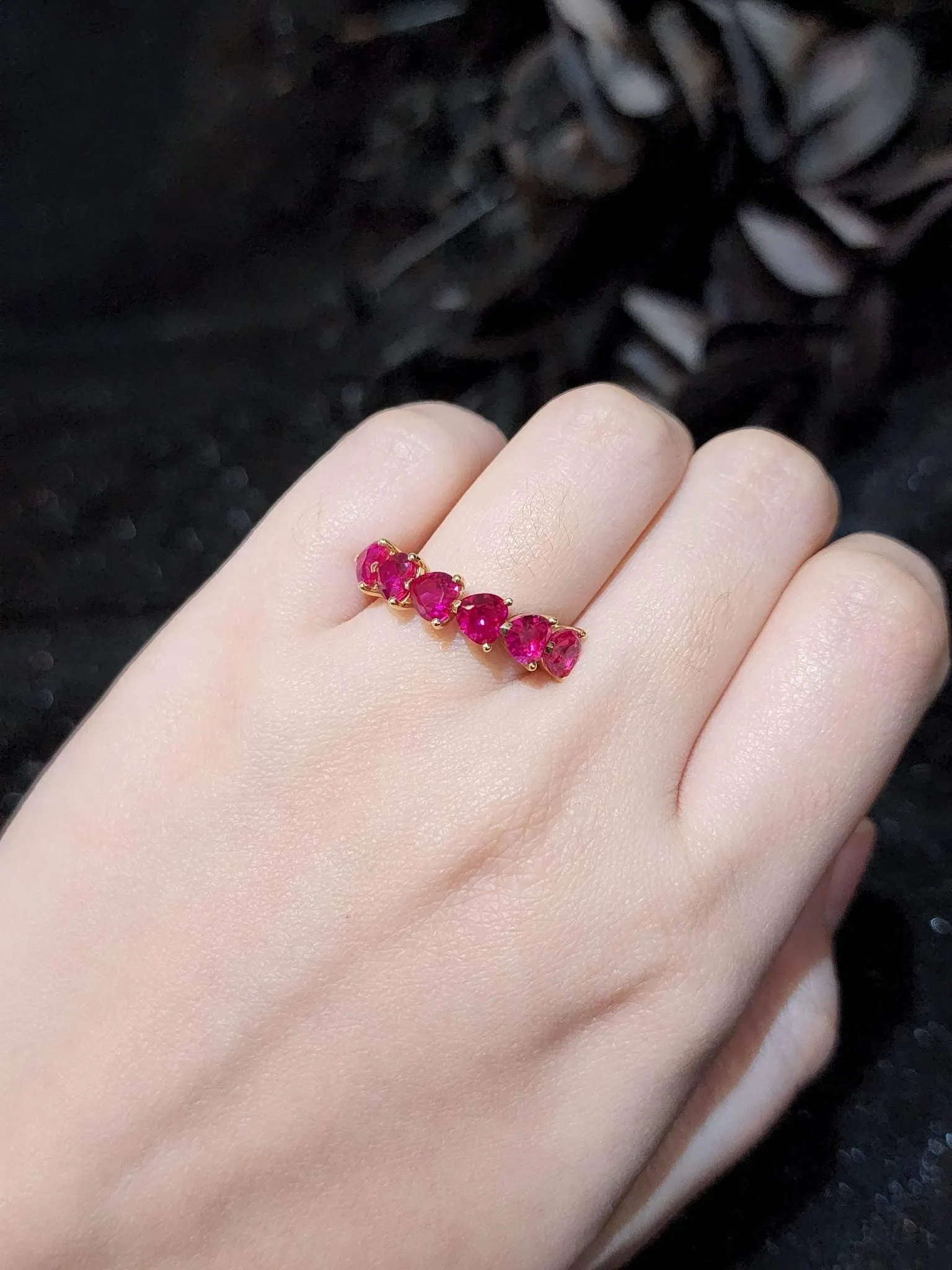 NEW Golden Pink Ruby Heart Half Eternity Gemstones Ring 18kt Gold