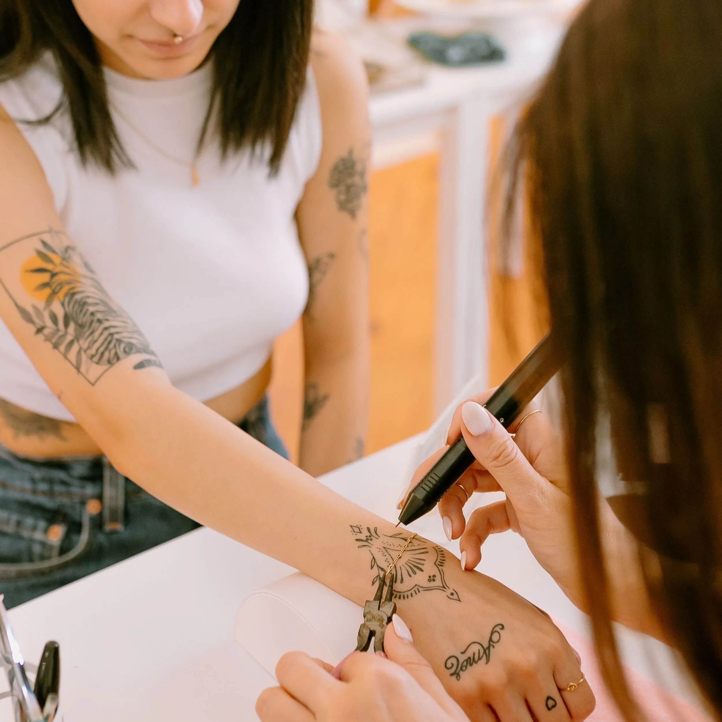 Permanent Bracelet and Anklet Appointments - Downtown Austin Location